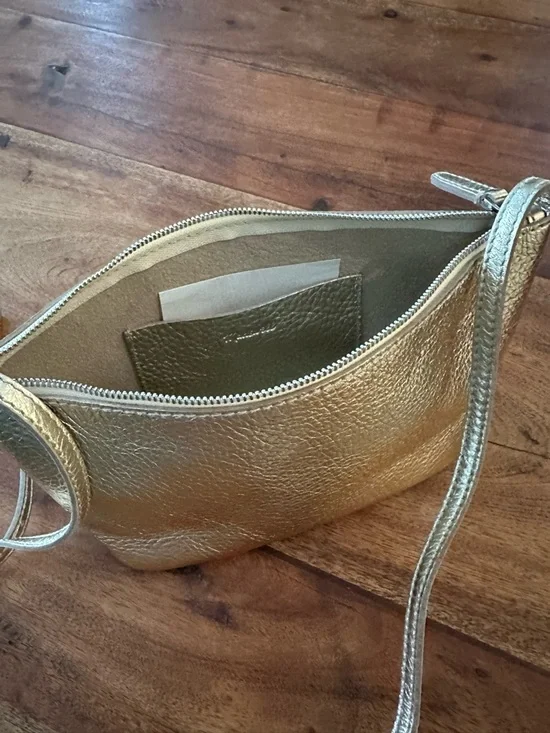 ☀️ New! MADEWELL Mini Crossbody Bag in Soft Grain Gold Metallic - Picture 8 of 12